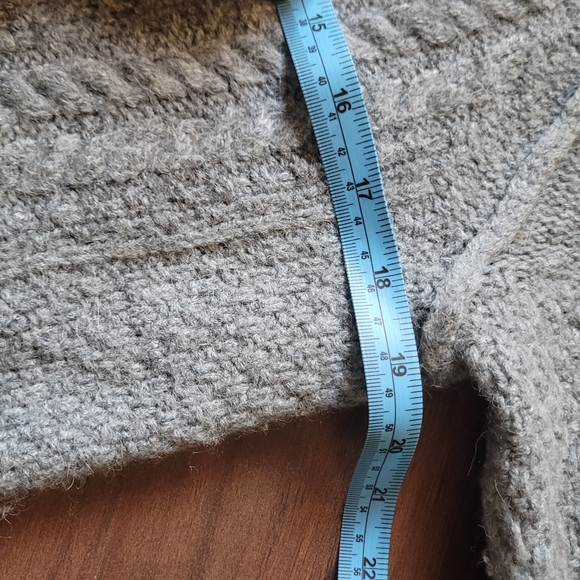 Vince wool sweater - Picture 7 of 7